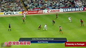 托蒂凌空爆射任意球,十大任意球gif