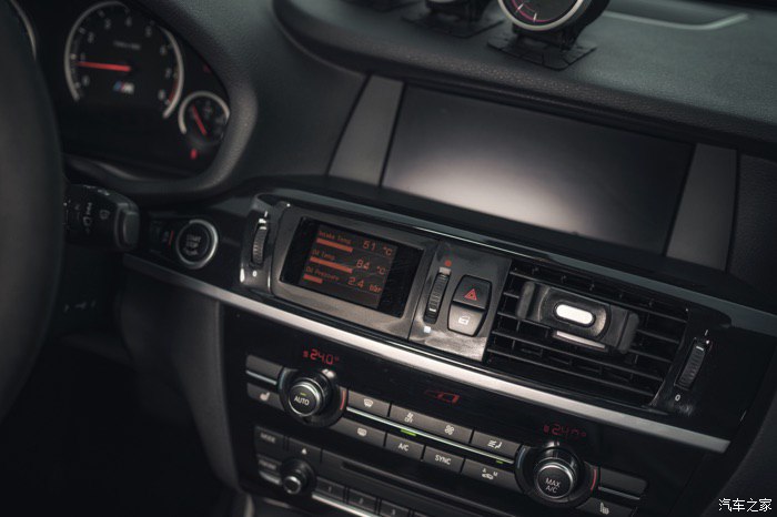 宝马x3曜夜版黑武士落地价,宝马x3黑武士静态体验