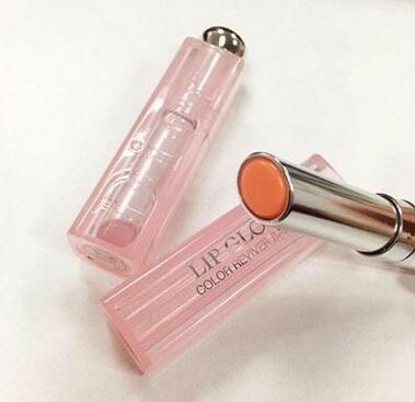 4支超好看的超级显白的口红推荐 (mac口红色号推荐黄皮显白直男斩)