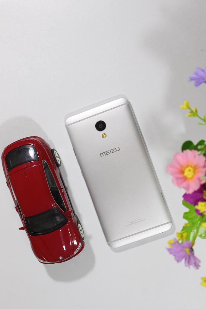 魅蓝e值得购买吗,魅蓝e测评视频