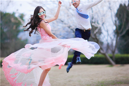 婚纱礼服购买推荐,准新娘需要买什么