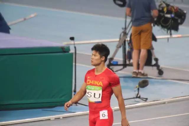 男子4×100米接力中国队获第四：中国速度不负众望