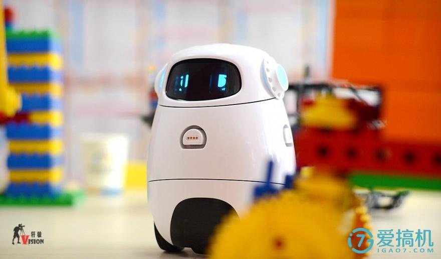 让孩子喜欢编程的视频,小卡智能编程