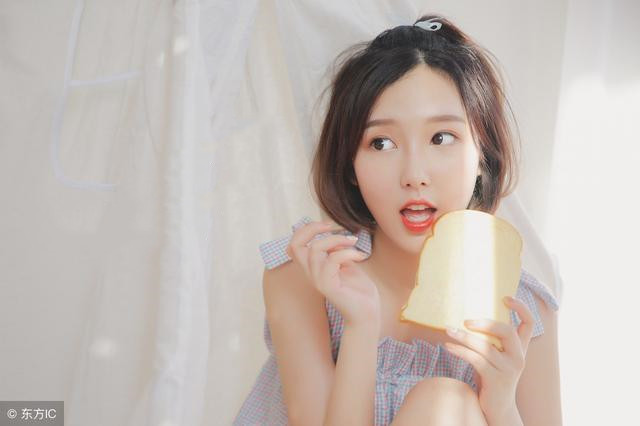 小说：小伙暗中收购美女总裁的公司，美女却对富少说：谢谢你帮我