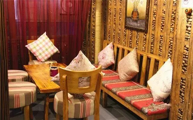 龙华区酒吧排行榜第一名,龙华排名第一的酒吧