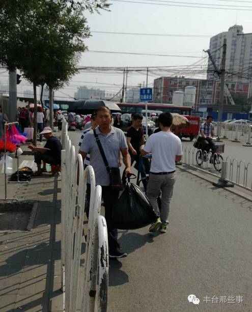 去大红门买衣服，这些你都熟悉吗？