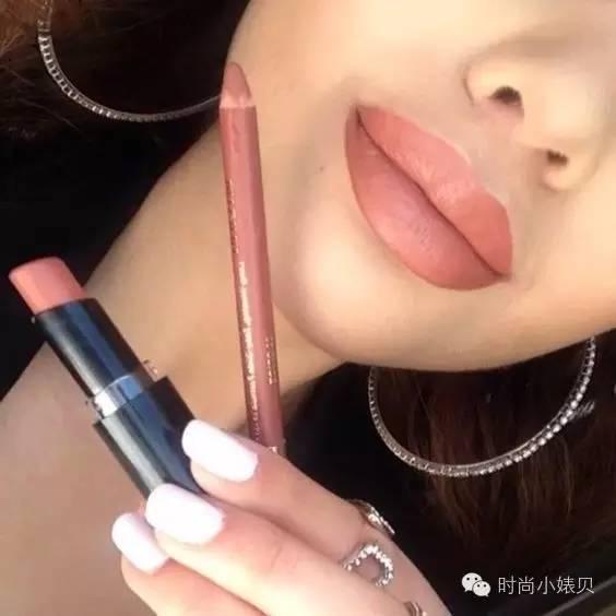 玻尿酸丰唇心得,丰唇失败了如何化妆拯救
