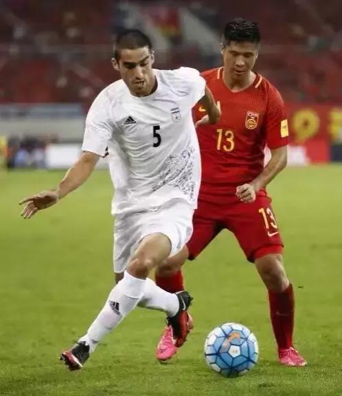 贝利的脚型,贝利的脚法叫啥