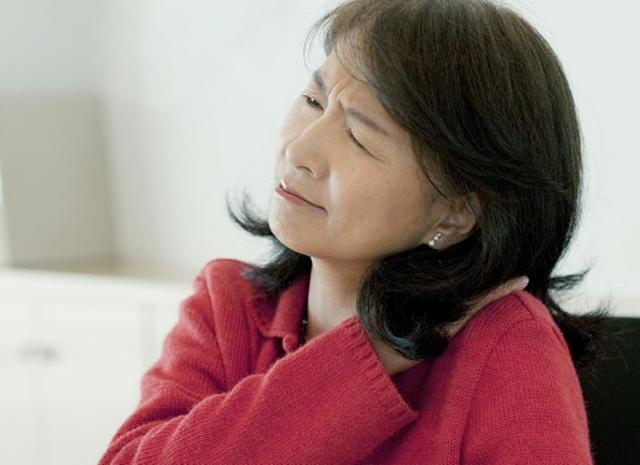 食欲不振恶心身体乏力什么原因,肝有问题导致腹胀恶心吃什么药