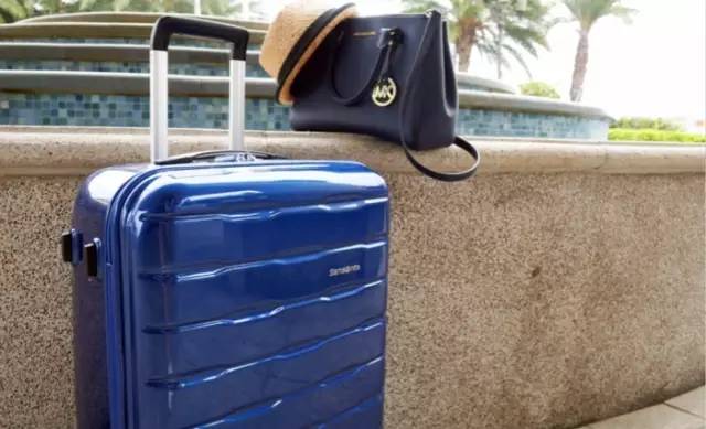 推荐几款好的旅行箱,旅行箱推荐买哪个牌子好且尺寸大