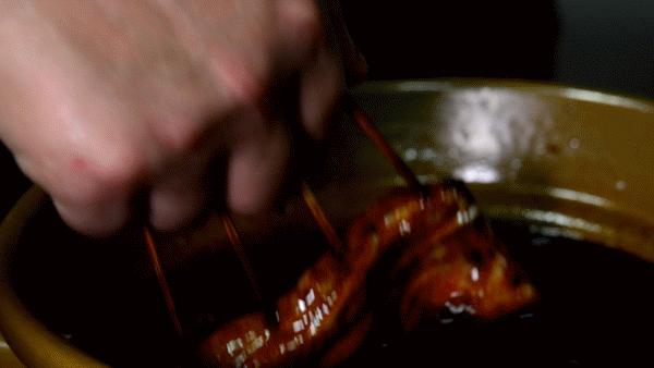 鳗烤肉现烤活鳗鱼探店,食妞