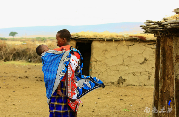 爱玩漂浮的马赛人
