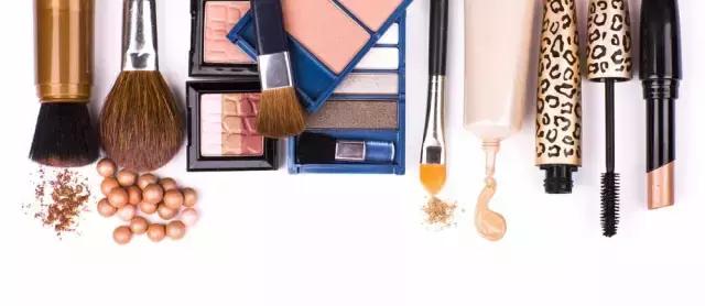 眼妆控|美腻实用不闲置的眼影盘入手指南