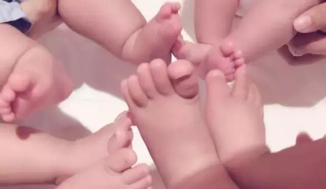 董璇和女儿的最新照片,董璇和女儿全照