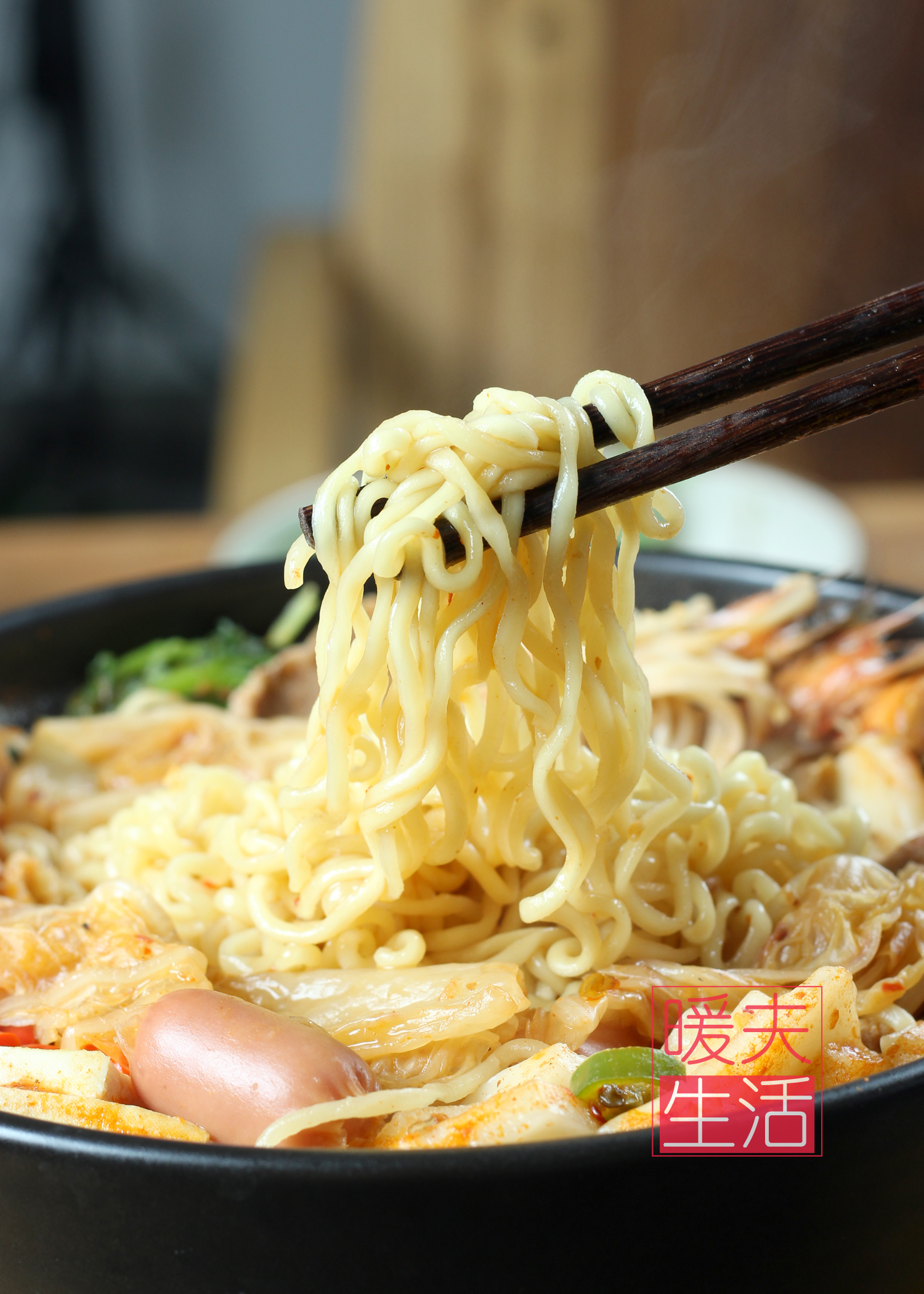 咕嘟咕嘟沸腾的火锅,不腻的部队火锅