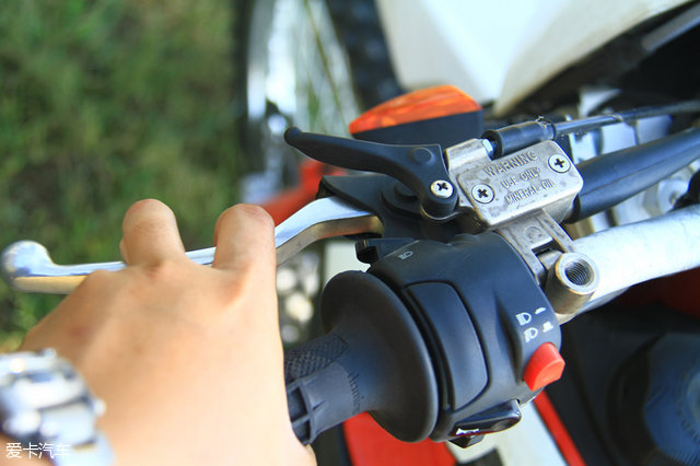 越野车选手视频,越野车试驾赛道