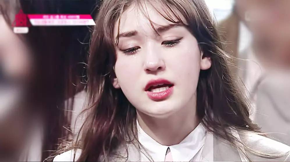 眼周有细纹用什么眼霜,护理眼周先用眼精华还是先用眼霜