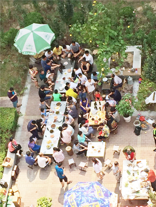 社区中秋百家宴活动,小区一年一度的百家宴