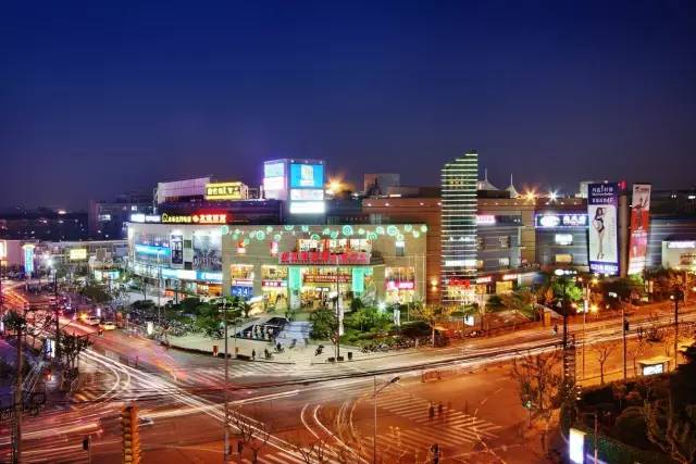 逛一逛魔都最大的购物中心,魔都最大的购物中心