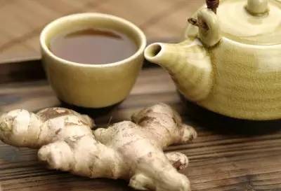 常州一媳妇把用剩的姜块埋在泥土里,一个月后奇迹发生了!