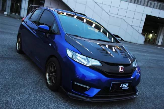 那么问题来了你会选择谁,花同样的钱你会选哪个