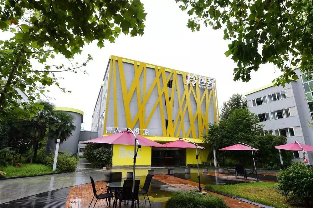 滨江公寓出租拎包入住,滨江国际精装拎包入住