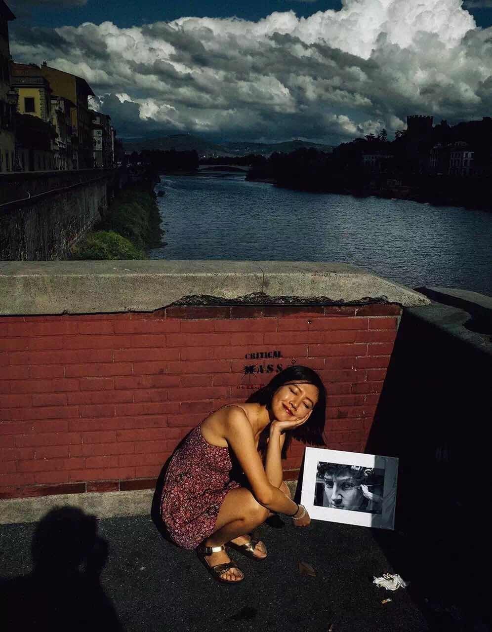 神思远丨少女有一些神性，不近人世肢体完美