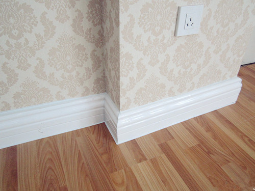 踢脚线什么时候安装,踢脚线什么时候安装合适铝合金