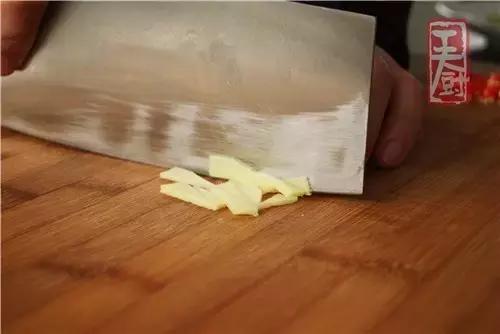 小米辣炒山药的家常做法,家常大碗山药做法