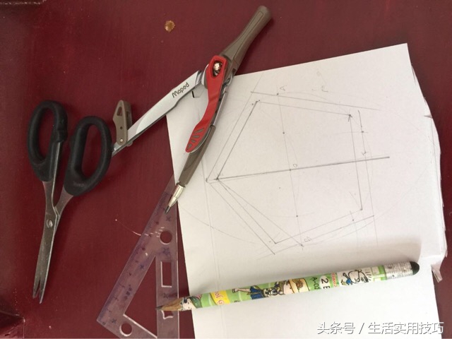 废物利用足球手工,废物利用制作足球衣服