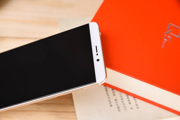 安兔兔最高跑分手机,安兔兔跑分骁龙865吊打a14