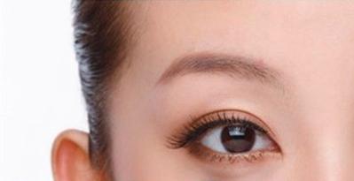 为什么大家都喜欢大眼睛双眼皮,为什么大家喜欢做双眼皮手术