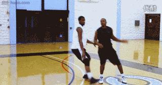 篮球跑位技巧口诀图解,打篮球跑位技巧教学