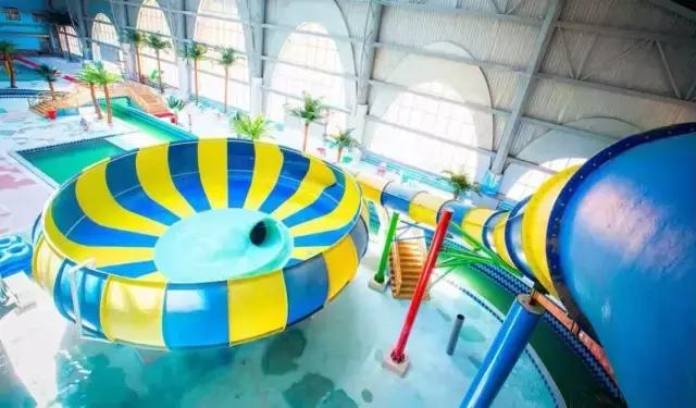 娼烘胶婧按缇庢櫙,娼烘胶娴佹按楦熻鑺遍灞辨竻姘寸