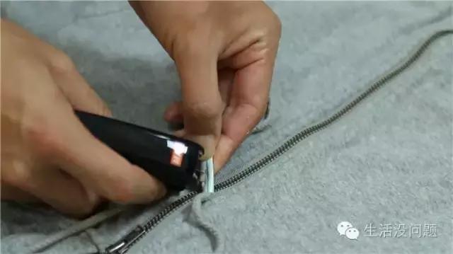 衣服绳子抽出来了怎么穿回去,衣服的松紧绳怎么穿进去的