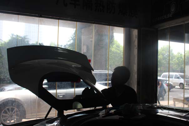 武汉汽车贴太阳膜,武汉汽车贴内饰膜