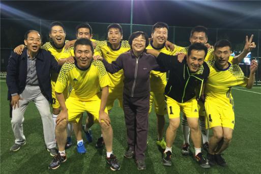 鐣呬韩闃冲厜浣撹偛,鐣呬韩闃冲厜