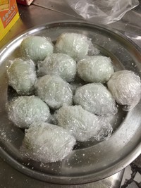 做咸蛋怎么做法最好吃不会裂壳,怎么泡咸蛋才能做出没有油的咸蛋