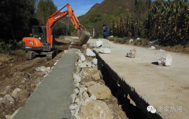 鞍匠黑沟门，美的不成样子
