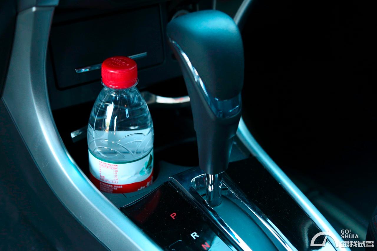 2016凌派1.8lcvt舒适版试驾,2016款凌派1.8领先版配置