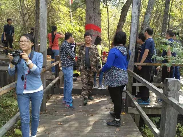 娼烘胶婧按缇庢櫙,娼烘胶娴佹按楦熻鑺遍灞辨竻姘寸