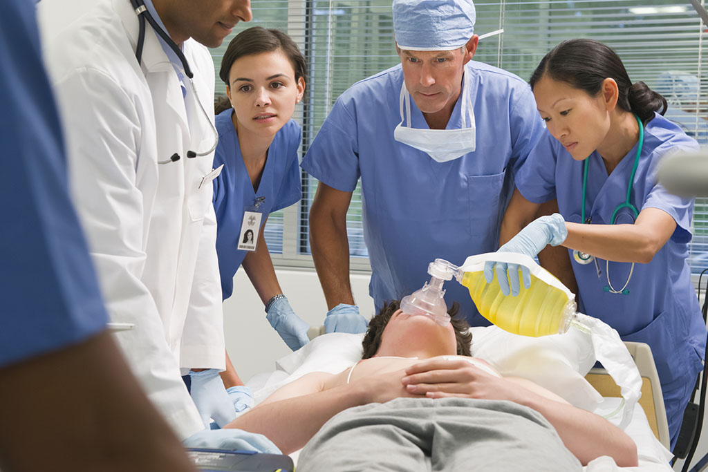 在美国没身份怎么申请医疗保险,在美国没有身份证怎么看病