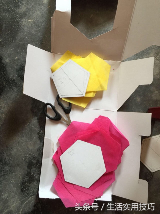 废物利用制作足球衣服,废物利用塑料袋彩绘