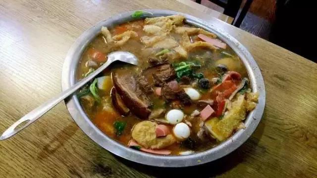 生活在乡间是幸福,生活在忙忙碌碌中也是一种快乐