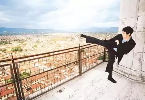 周星驰称得上喜剧大师,周星驰喜剧之王演的谁