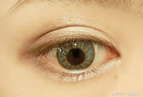 新手学化妆必备品和步骤,程十安推荐的新手化妆步骤