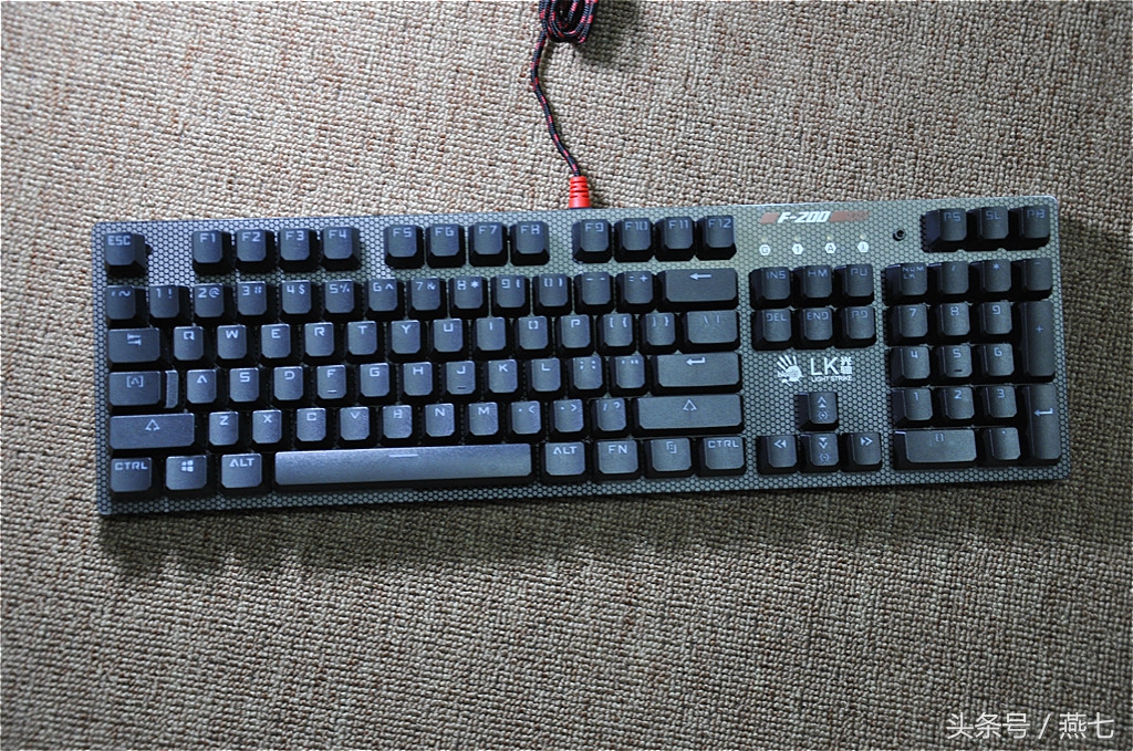 光轴血手幽灵f200q,血手幽灵f200q评测