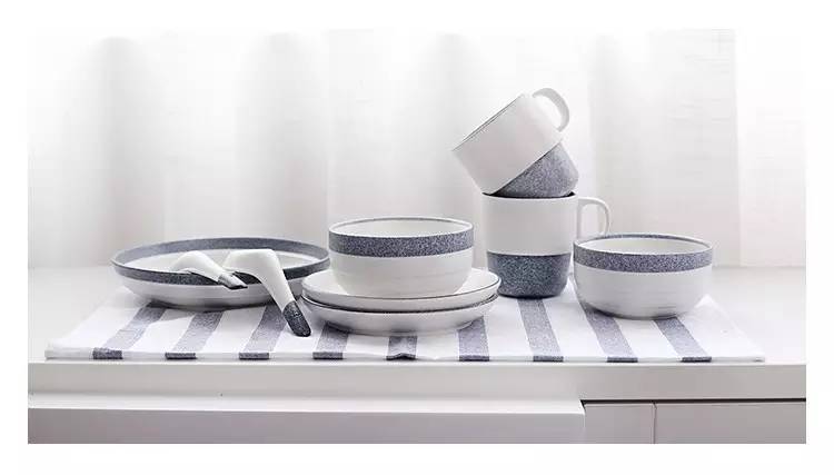 花很少的钱去挣很多钱,花很少钱就能买到的快乐