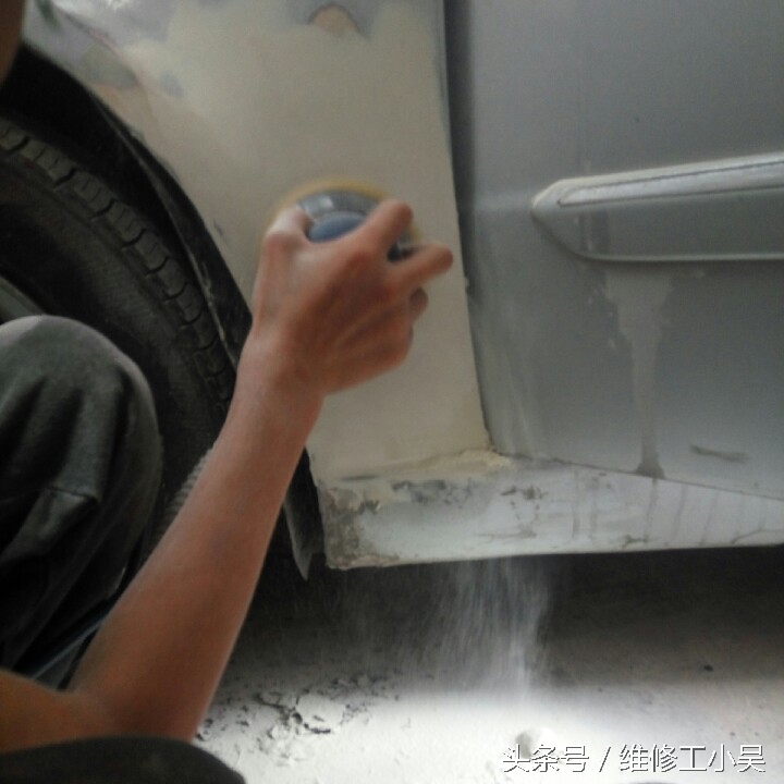 汽车钣金有个洞怎么补,汽车钣金破了一个洞