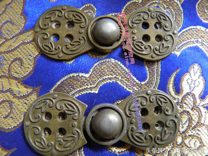 老房子里收藏有100万颗纽及巧手妈妈家族三代人缝缝补补的故事